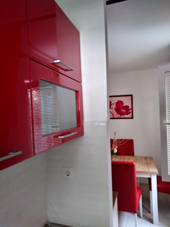 Apartments Mira 比奥格勒·纳·莫鲁 外观 照片